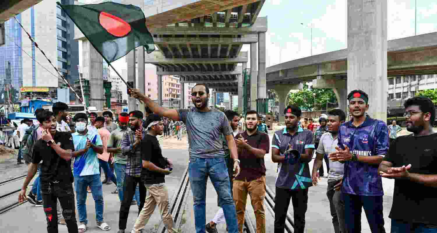 Bangladesh police demand return of looted arms during protests