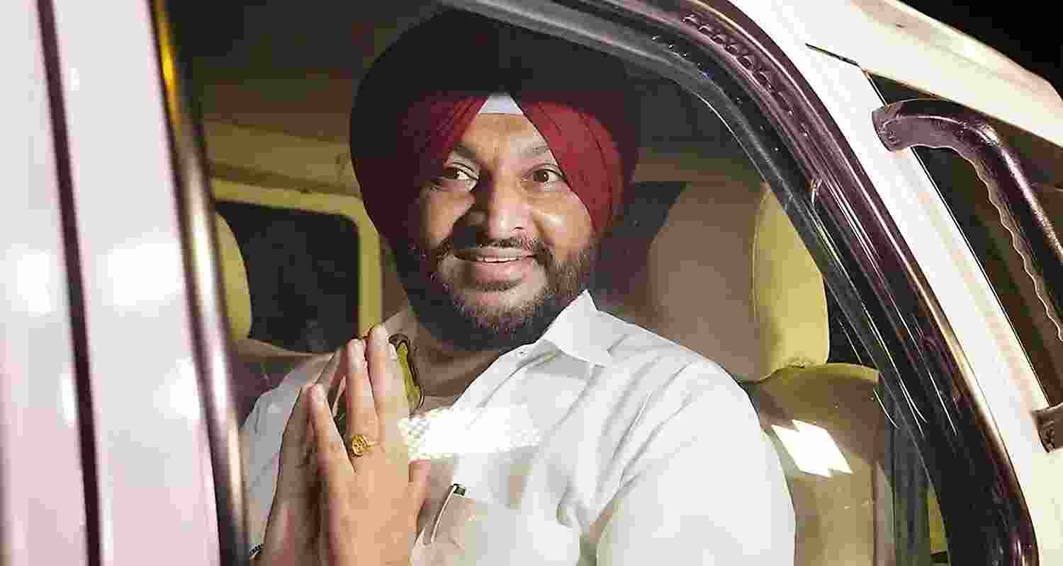 A court here on Wednesday ordered the release of Ludhiana Congress MP Ravneet Singh Bittu and three other party leaders on bail, a day after they were arrested in connection with locking the main gate of the Ludhiana Municipal Corporation head office