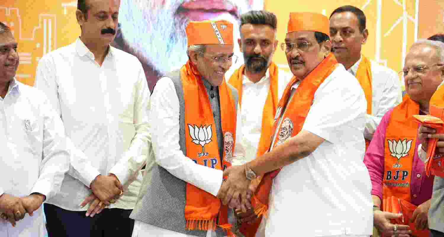 Former Gujarat Congress President and ex-MLA Arjun Modhwadia during his induction ceremony to BJP. 