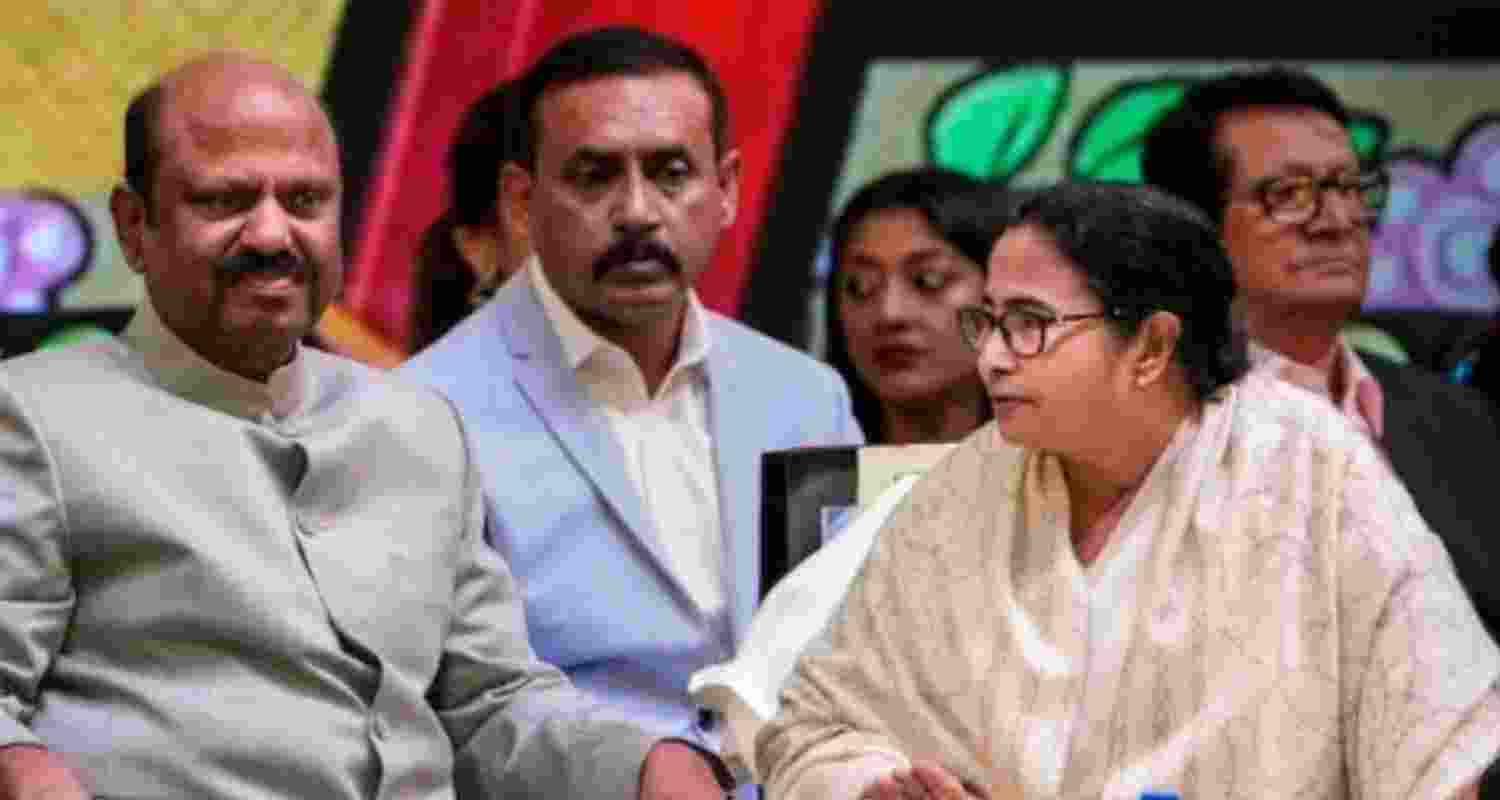 Bengal guv asks for comprehensive report on scams from Mamata