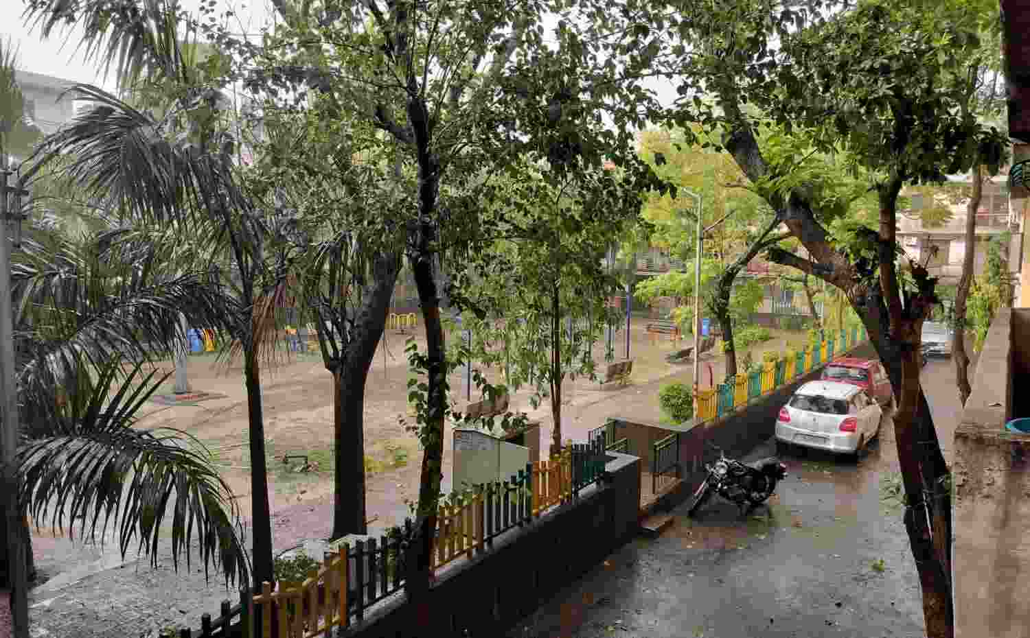 Rain showers bring respite from heat in Delhi