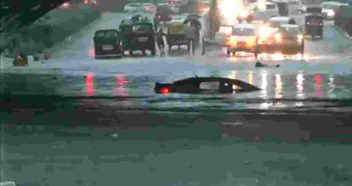 Heavy rain floods Delhi-NCR, cars submerged