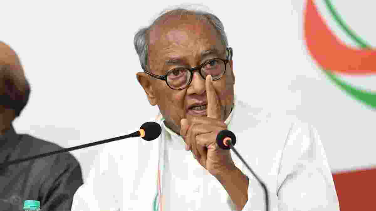 Digvijaya accuses RSS, BJP for using british divide and rule