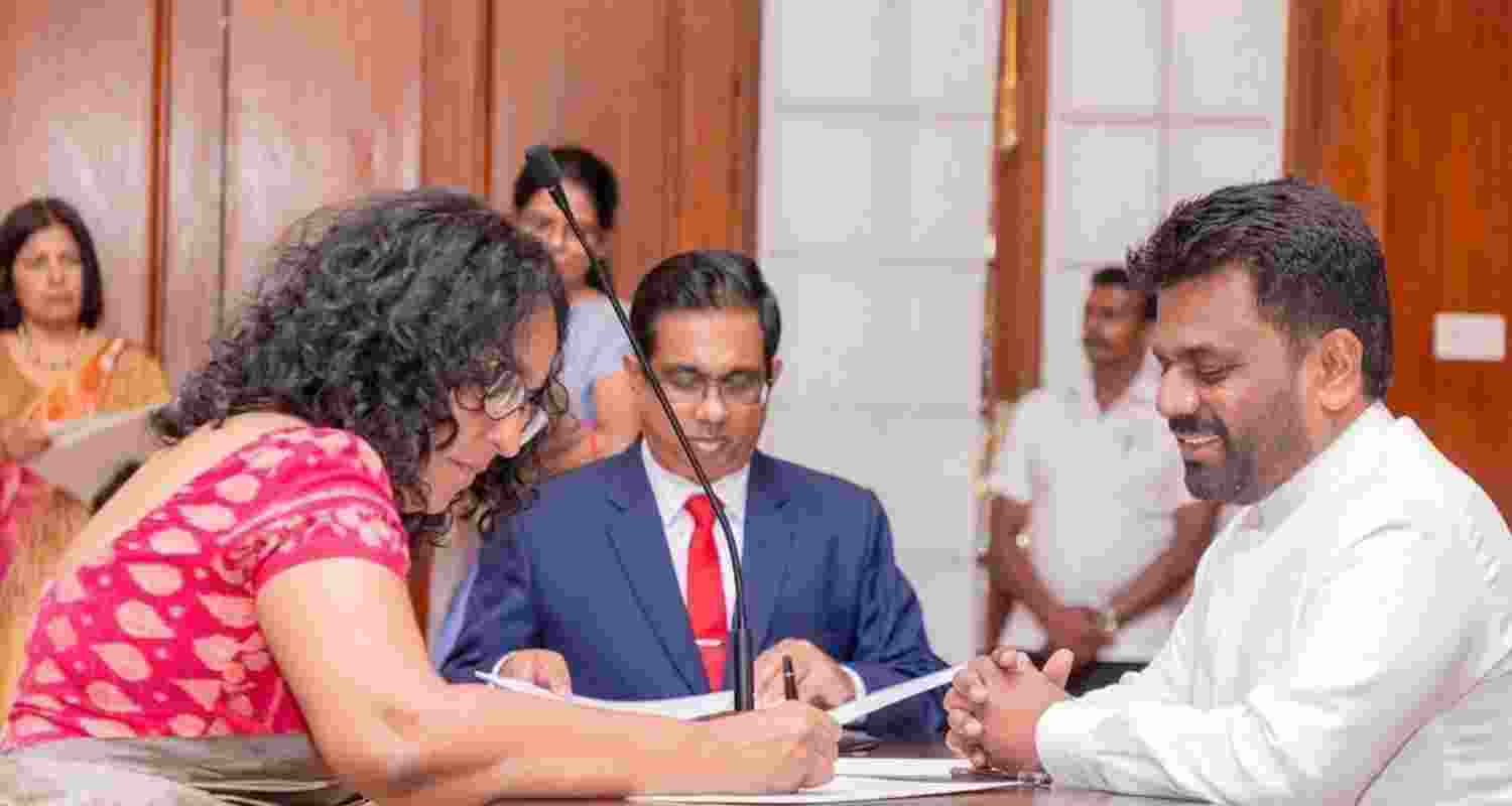 Sri Lanka President Dissanayake with PM Harini.