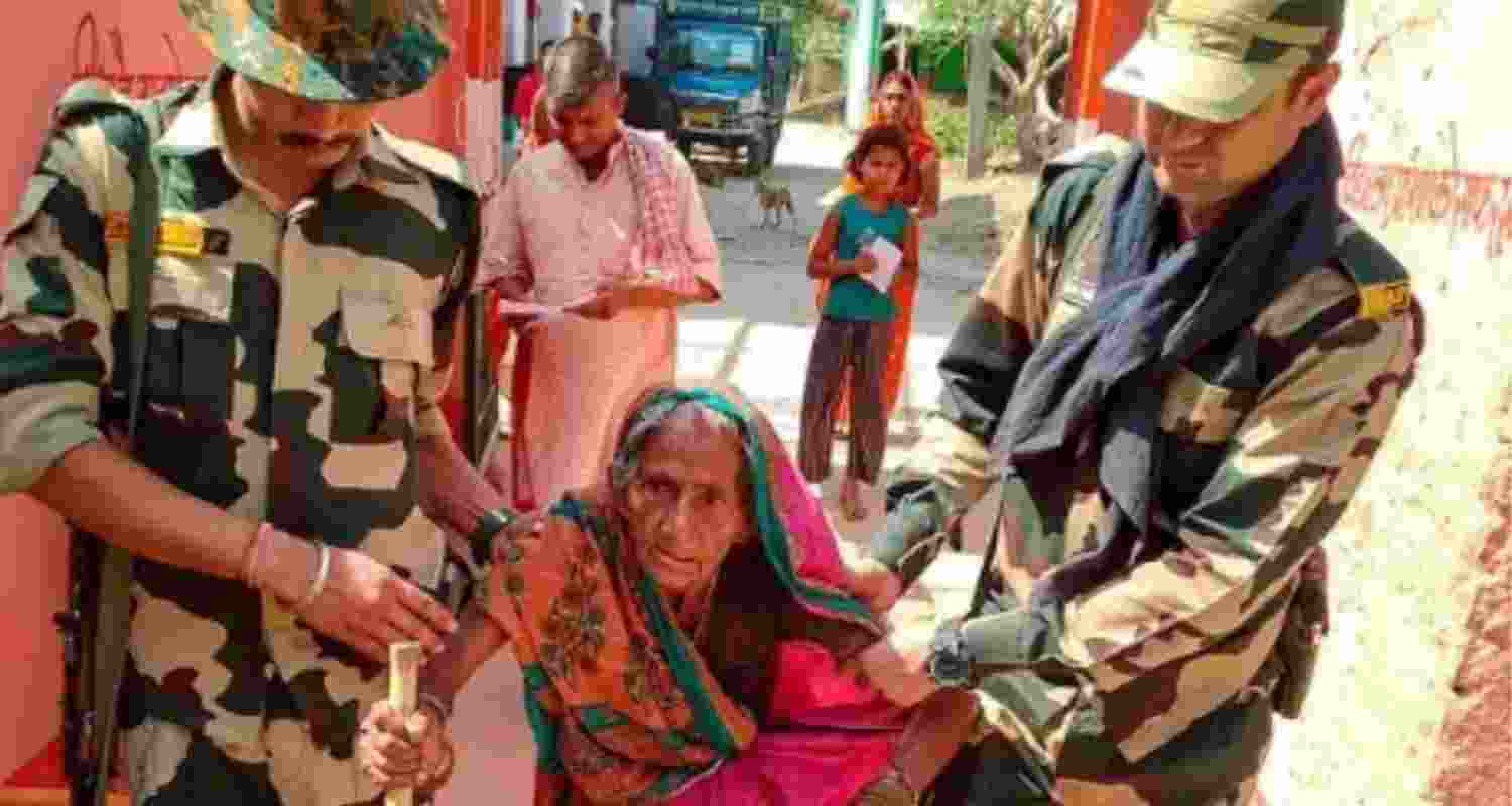 BSF helps elderly to cast vote.