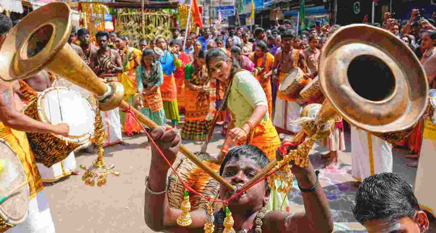 Chennai, India, Murugan, festival, Hinduism, procession