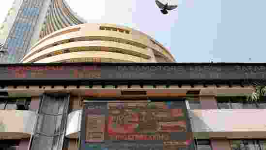 Sensex gains 362 pts, Nifty closes above 25,000