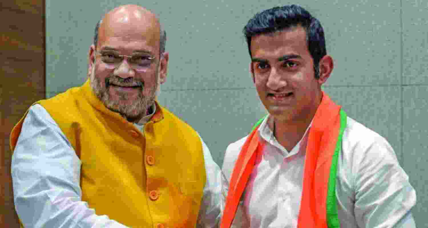 Former cricketer Gautam Gambhir, who joined the Bharatiya Janata Party, being greeted by party chief Amit Shah in New Delhi in March 2019. 