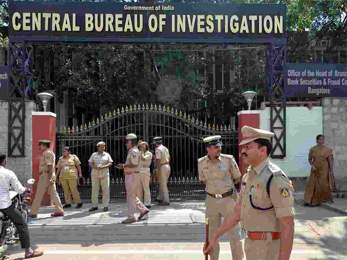 CBI busts bribery ring at NCL in MP, DSP among arrested