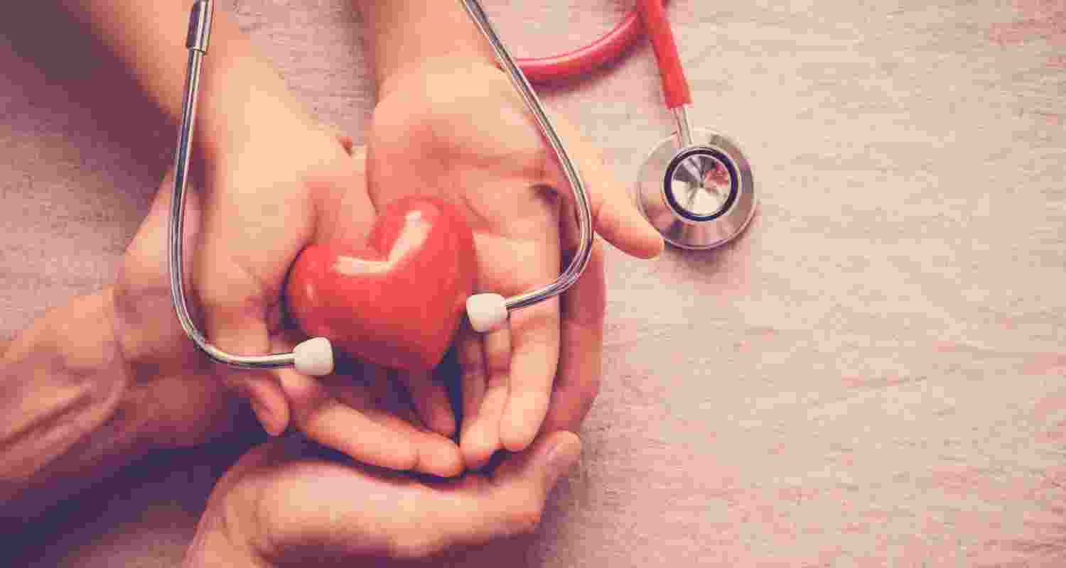 How can heart patients manage their health better?