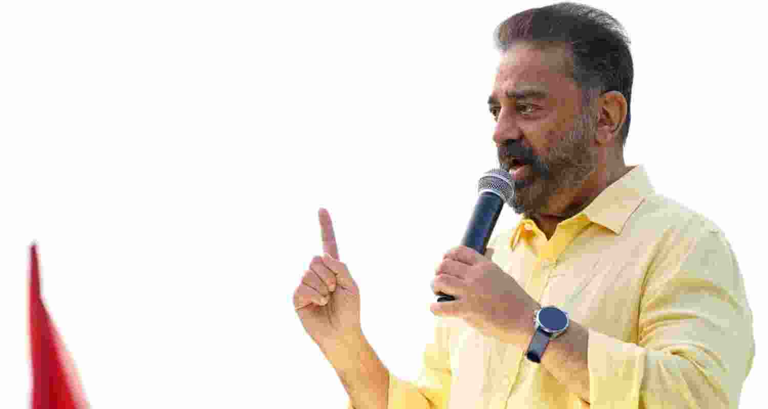 Actor and MNM Party Chief Kamal Haasan advocated Dravidian Model Over Gujarat Model and asked for votes from the people in a rally in South Chennai today. Image X.