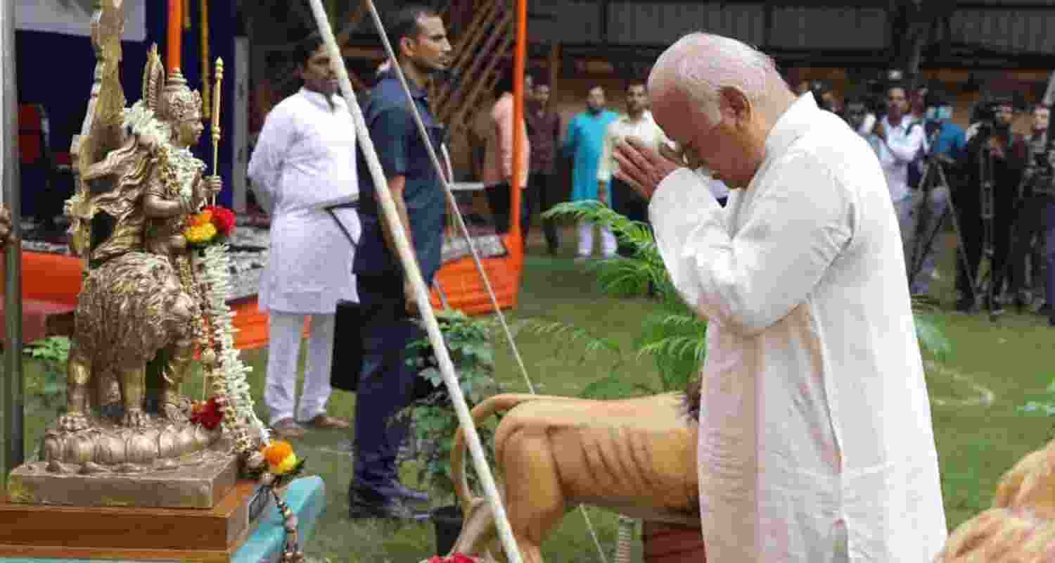 RSS Chief Mohan Bhagwat Urges Future Generations to Protect Hard-Won Independence.