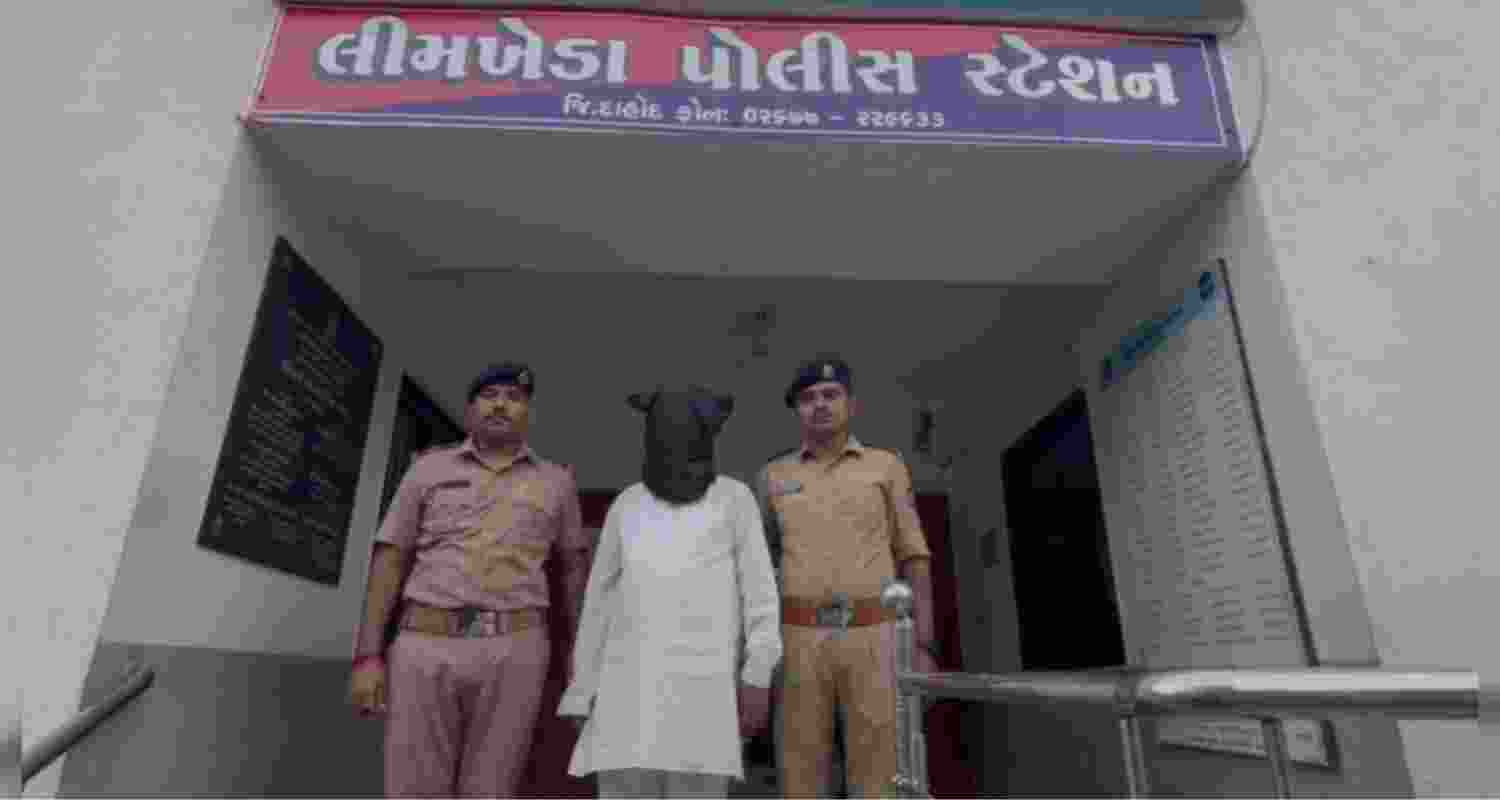 Principal Kills Girl, 6, For Resisting Rape, Dumps Body In School Compound in Gujarat.