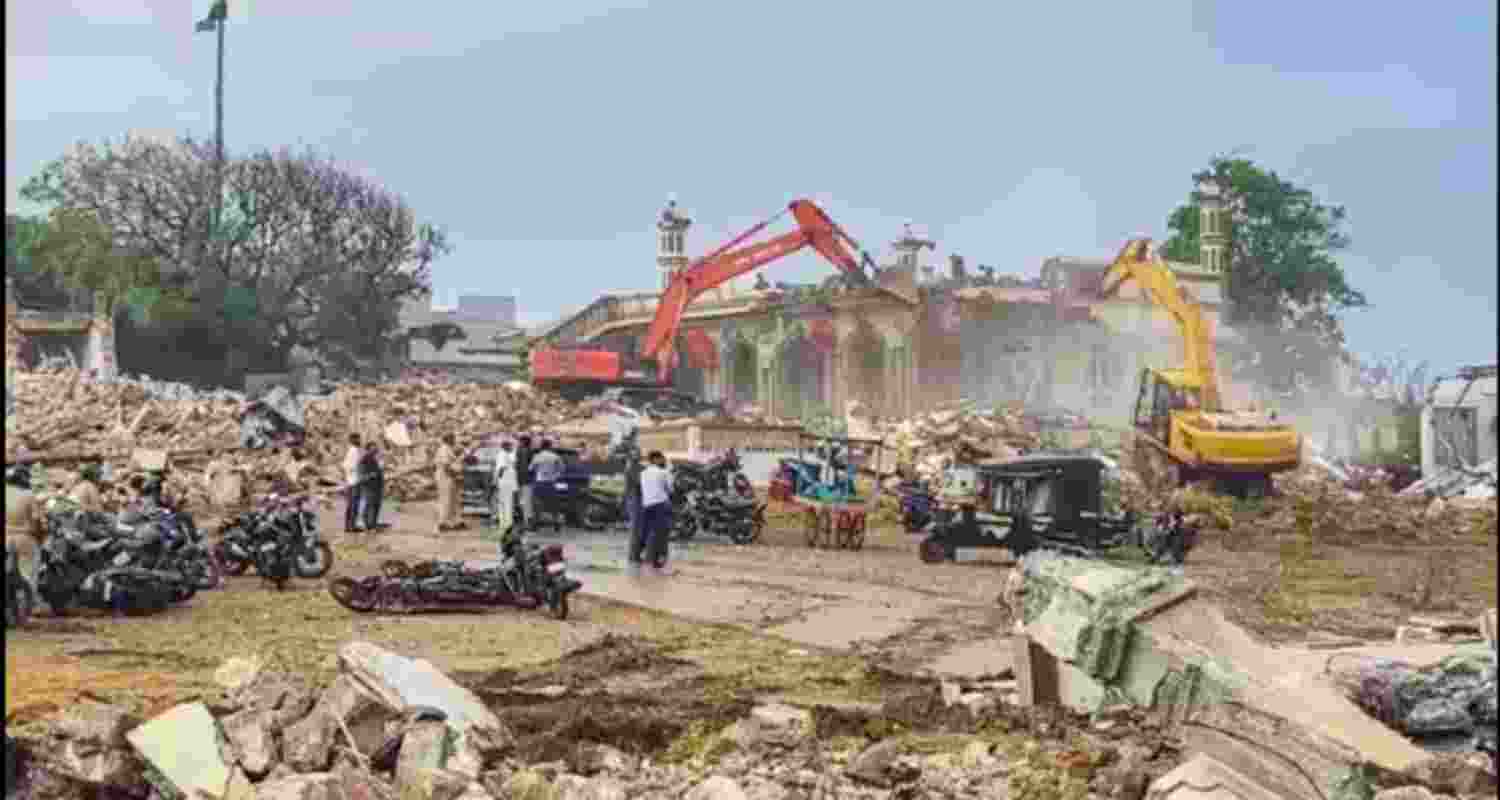 Supreme Court Reviews Gujarat Demolitions in Gir Somnath.