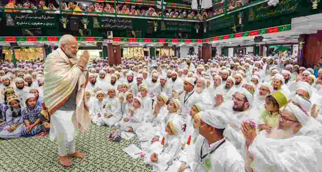 PM Narendra Modi with Dawoodi Bohra Muslims.