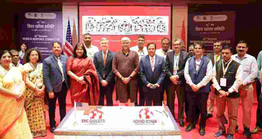 India, US delegates after signing the cultural property agreement.