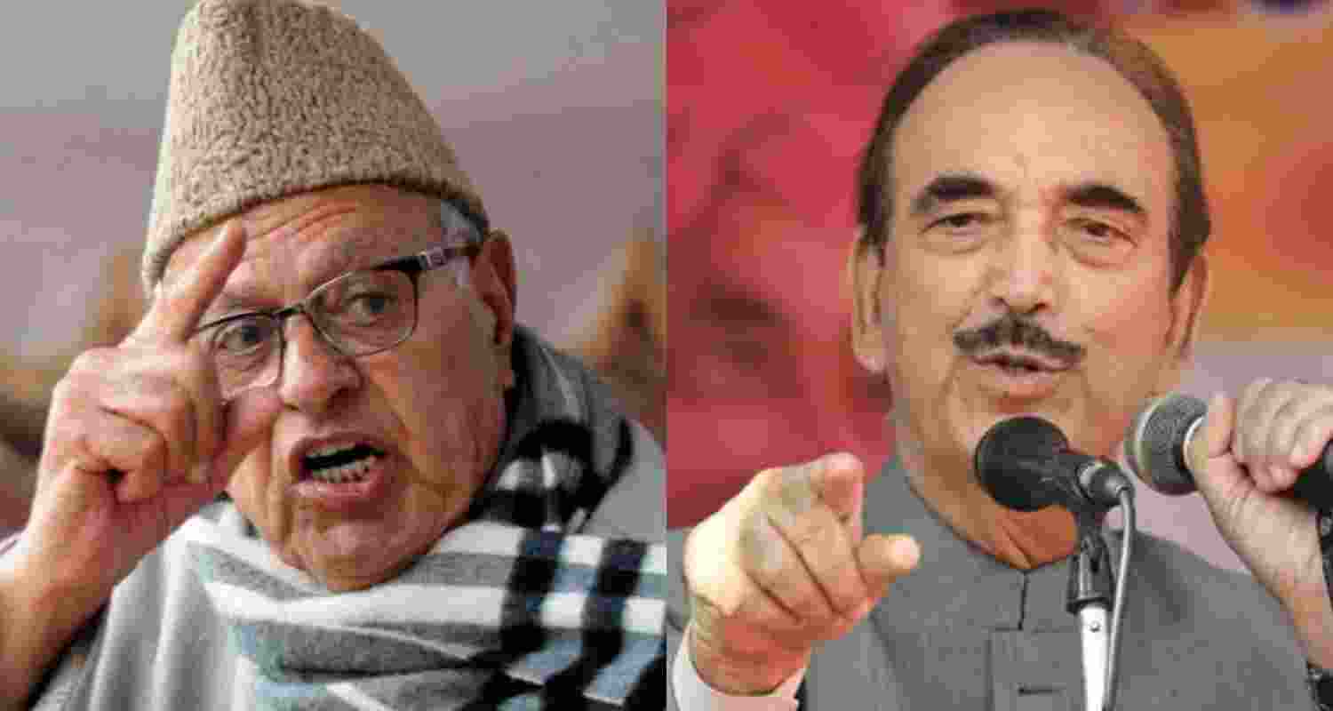 National Conference Chief Farooq Abdullah (left) former Jammu and Kashmir Chief Minister Ghulam Nabi Azad. File Photo.