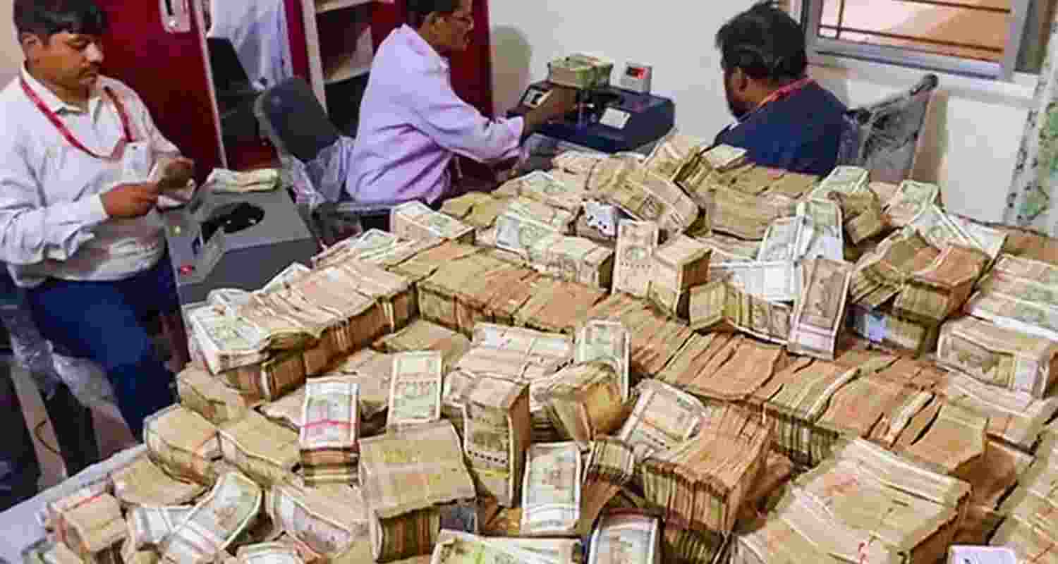 Money seized by the ED in Tender scam of the Rural Development department in Jharkhand.
