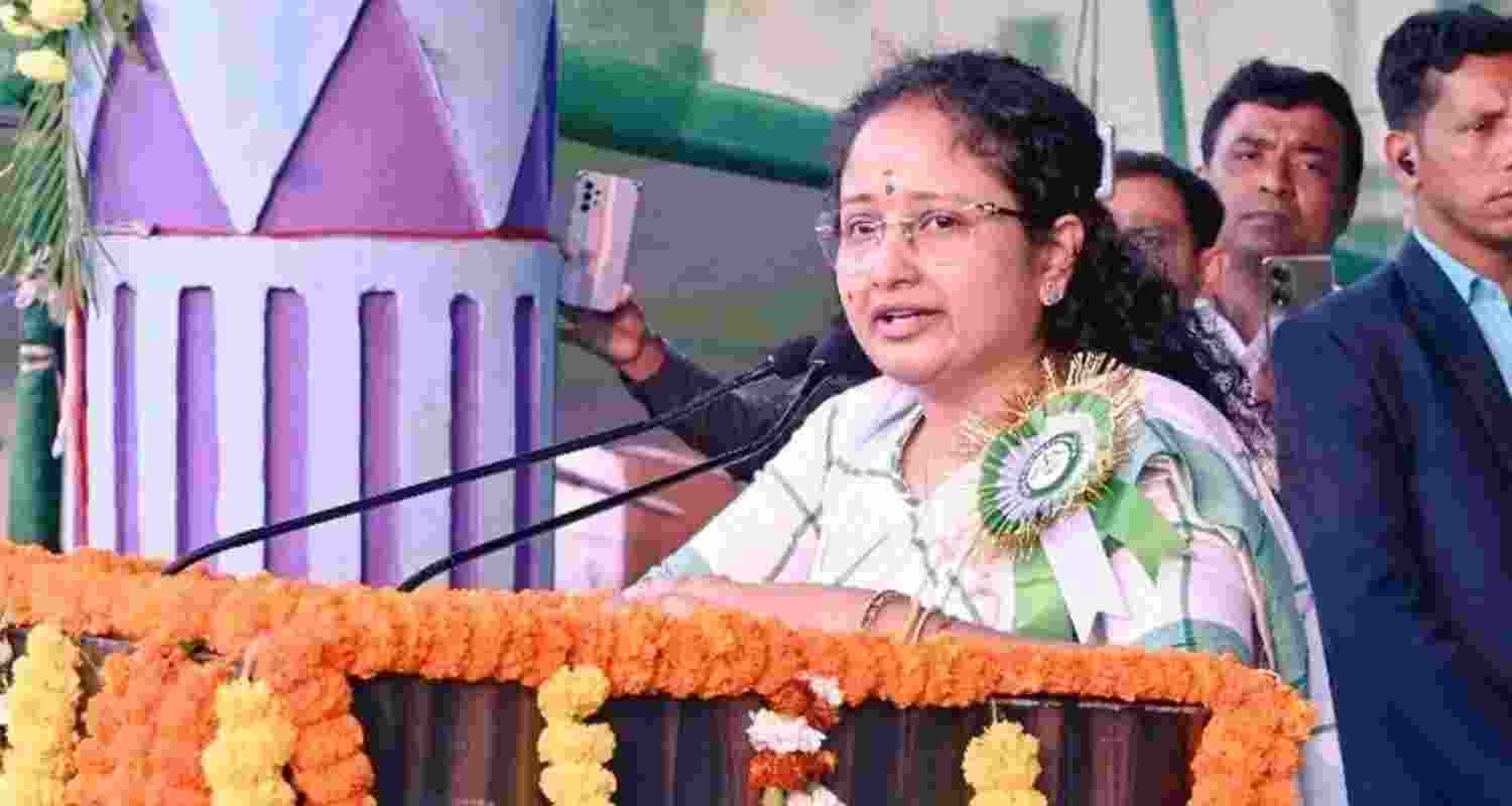Kalpana Soren delivering her speech on the occasion of 51st Foundation Day of JMM in Jharkhand's Giridih. 
