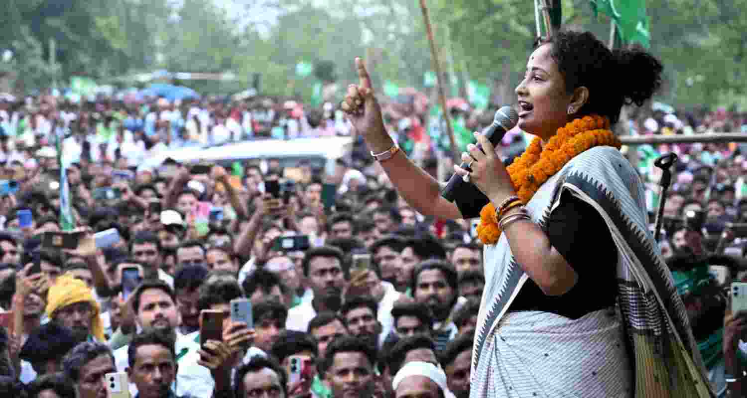 JMM leader Kalpana Soren Murmu during an election campaign rally in Santhal Pargana in Jharkhand on Thursday.