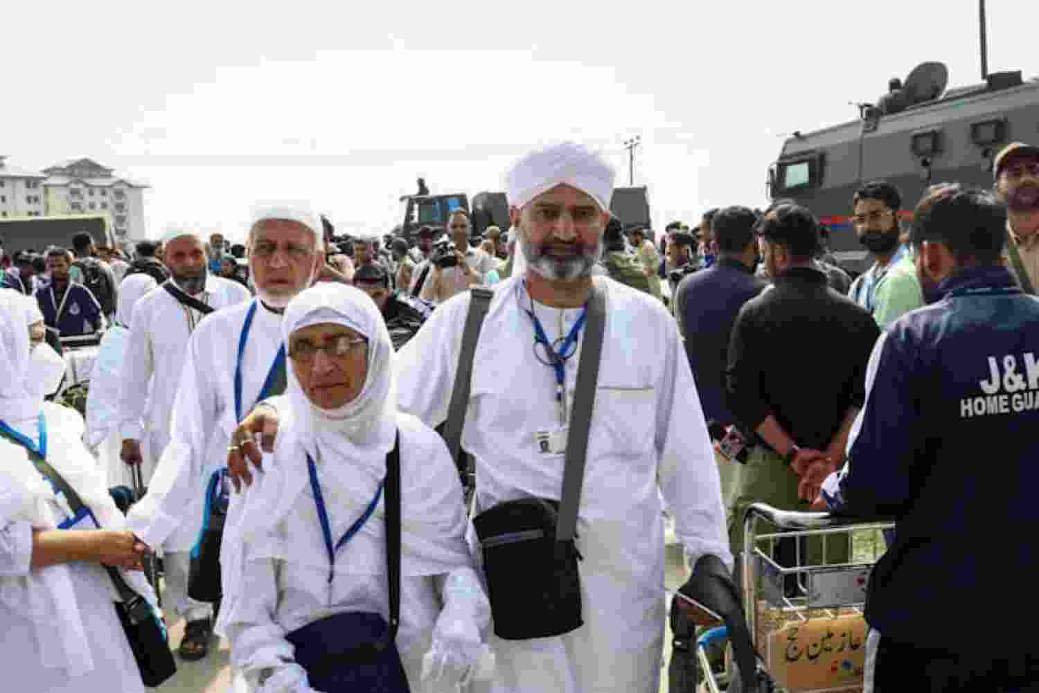 First Hajj flight from Srinagar today, 37 women to travel without guardians