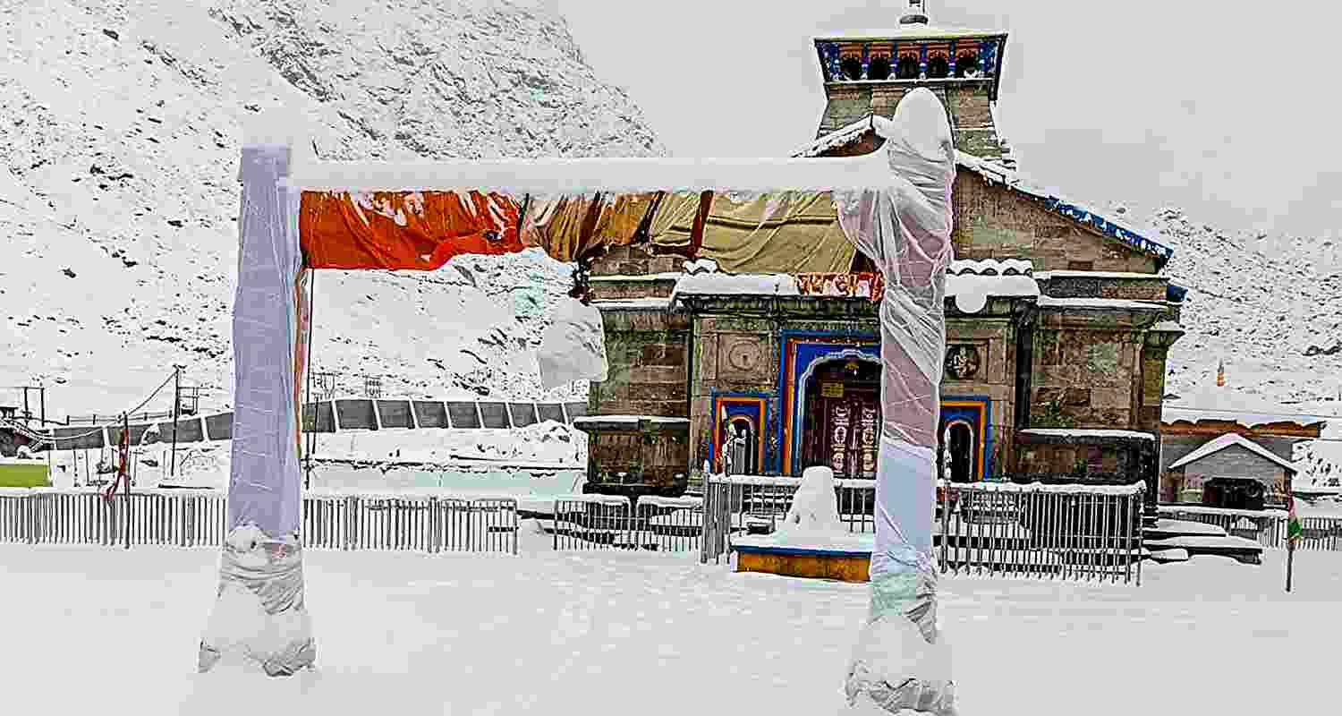 In Uttarakhand, Badrinath, Hemkund Sahib, Valley of Flowers, Nanda Devi national park, Kedarnath, Gangotri and Yamunotri shrines and Chakrata in Dehradun district are all carpeted with snow