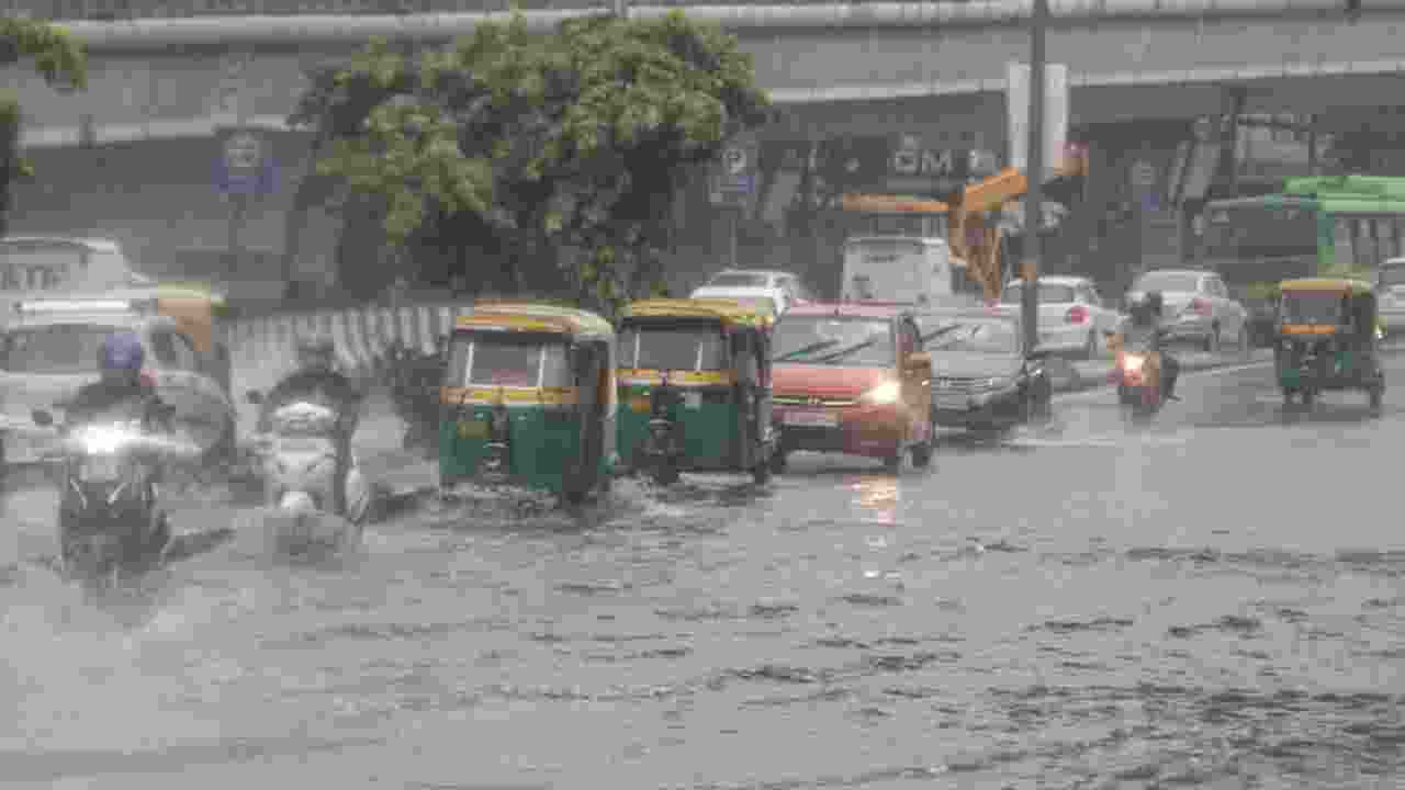 The union government has allocated Rs 200 crore to Kerala under the Urban Mitigation Programme for Thiruvananthapuram, which recently experienced waterlogging during the pre-monsoon showers.