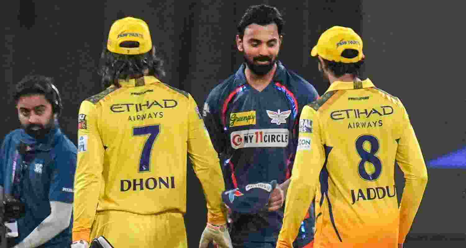 KL Rahul greeted by CSK's R Jadeja and MS Dhoni. 