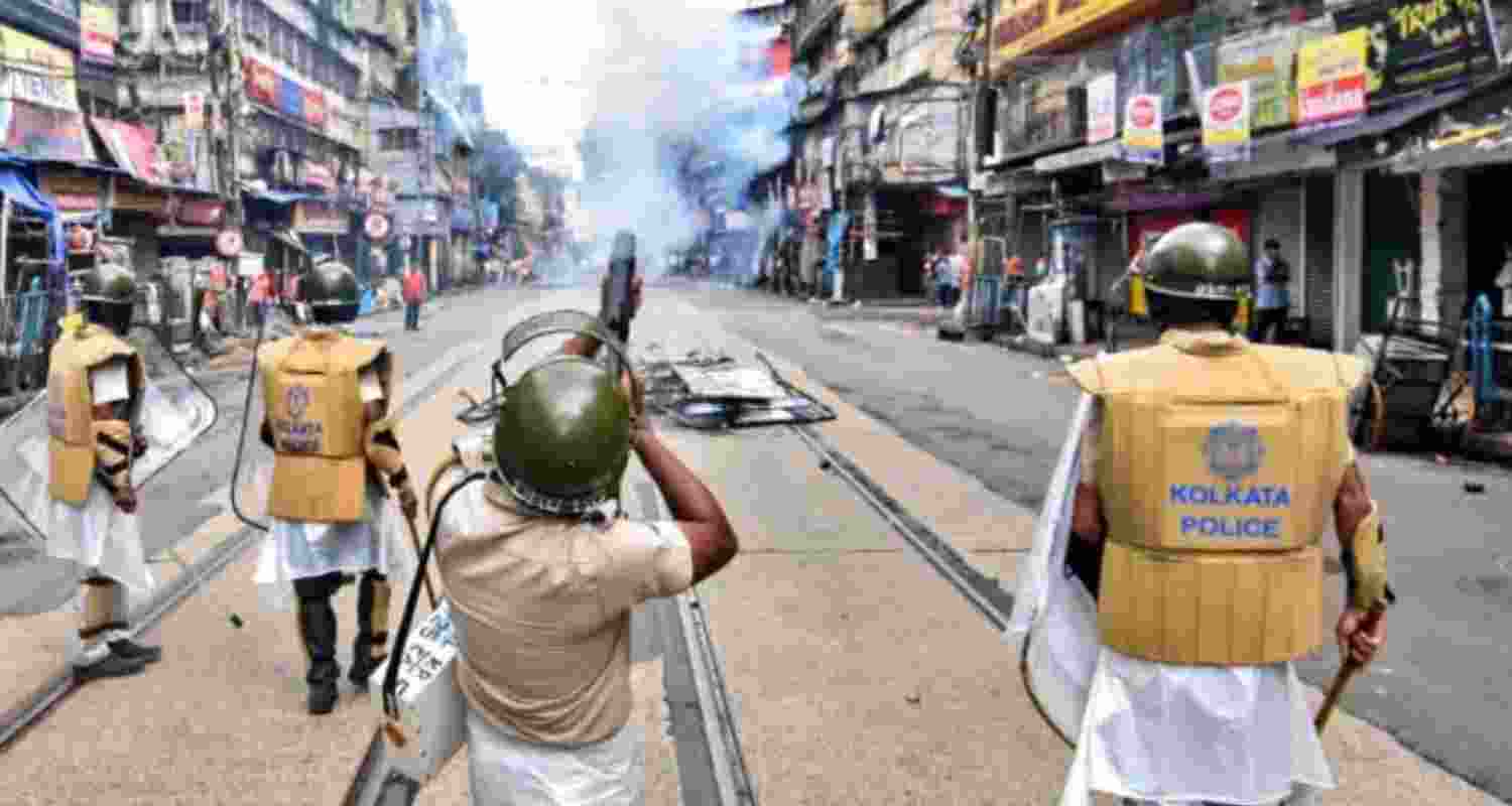 NHRC issues notice to Kolkata Police chief over force used against protesters
