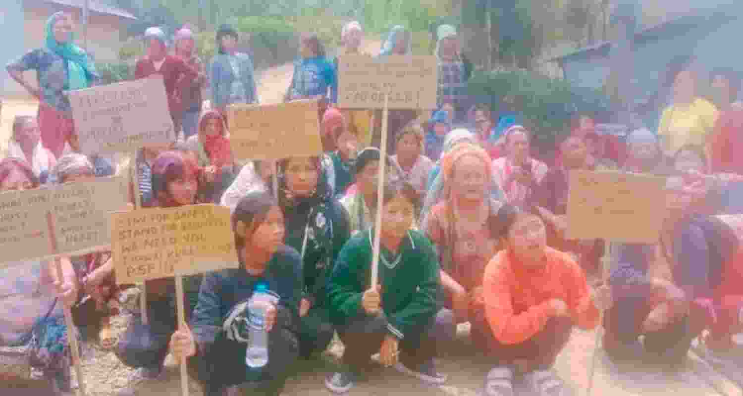 Kuki villagers demonstrate against the withdrawal of BSF from Manipur's U Thawai Kuki village in Ukhrul District.