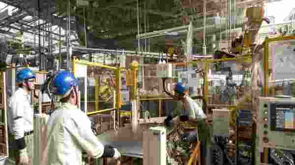India manufacturing eases in May; Exports hit 13-year high
