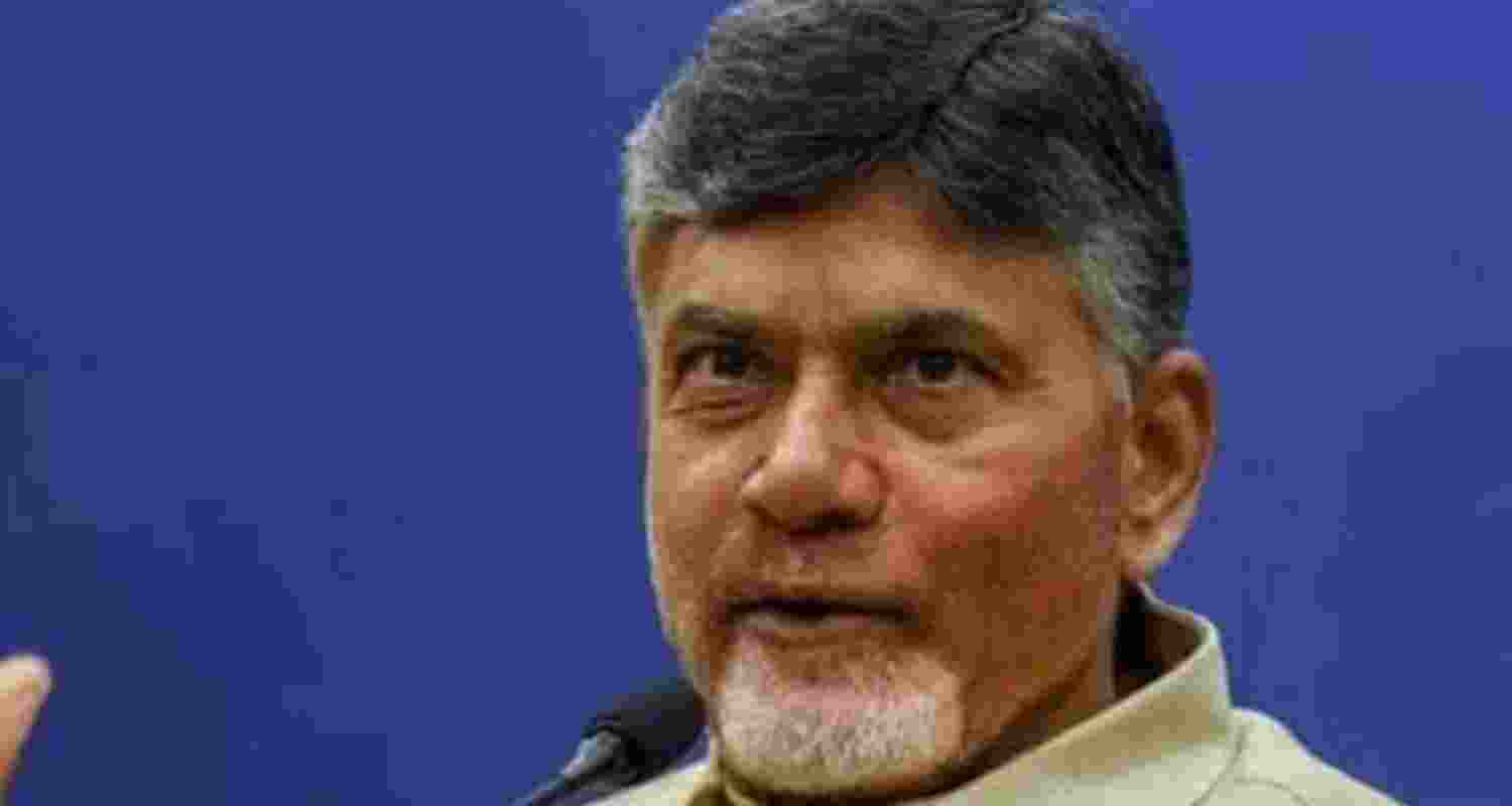 Global RE-Invest meet: Naidu leaves for Gandhinagar
