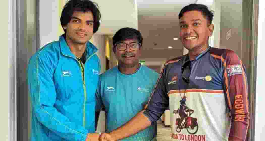 Indian javelin star Neeraj Chopra (L) with Fayis Asraf Ali from Kerala (R).