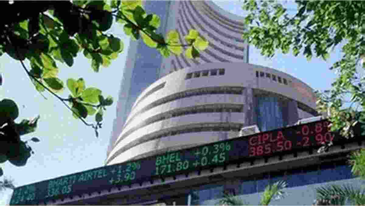 Indian benchmark indices, Nifty and Sensex, are witnessing a bullish trend propelled by the strong performance of index heavyweights such as ICICI Bank, ITC, and Reliance Industries.