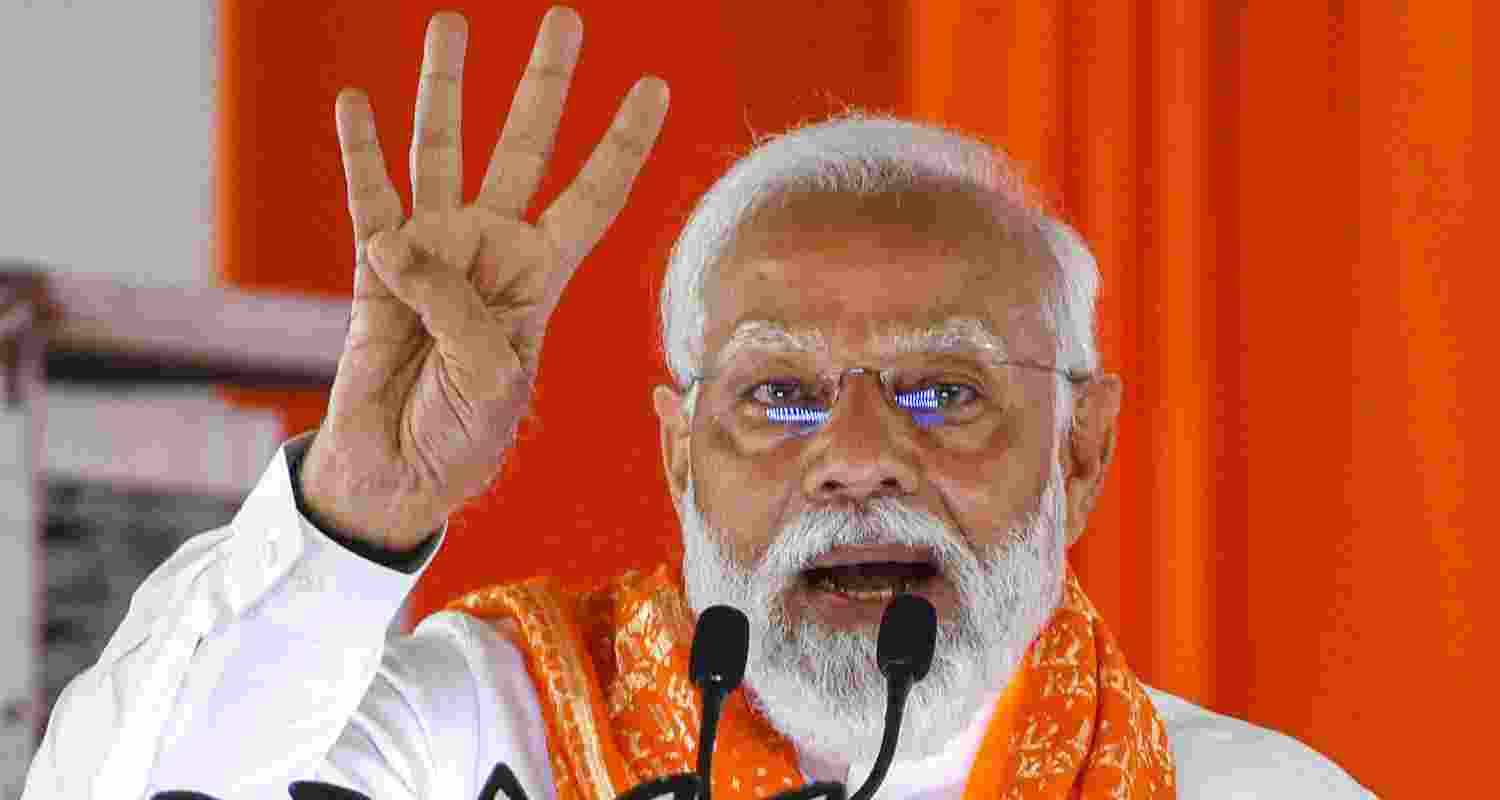 Prime Minister Narendra Modi targets Congress 