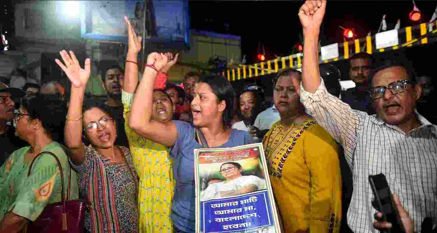 Doctors and others protest in Kolkata. 