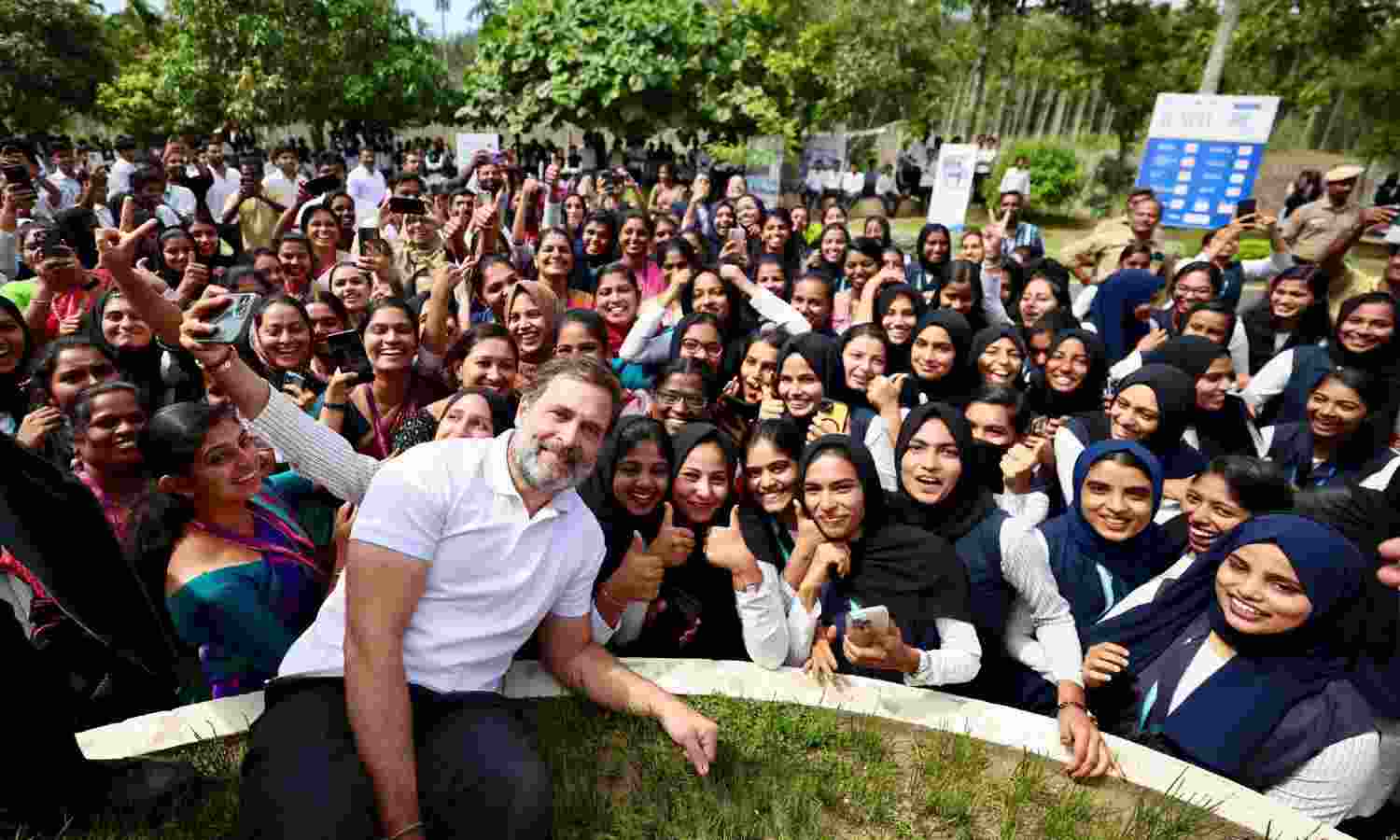 Open 'Mohabbat ki Dukaan' in every corner by defeating hatred: Rahul urges voters