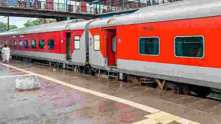 In a bid to enhance passenger amenities and promote wellness among travelers, the Indian Railways has announced plans to establish over 100 Pradhan Mantri Bhartiya Janaushadhi Kendras (PMBJKs) at various railway stations across the country. 