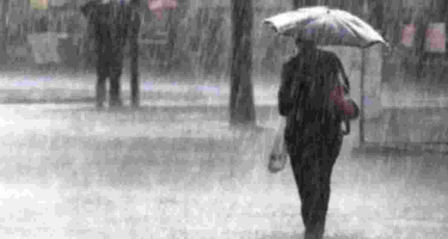 12 die in Tamil Nadu of heavy rainfall.