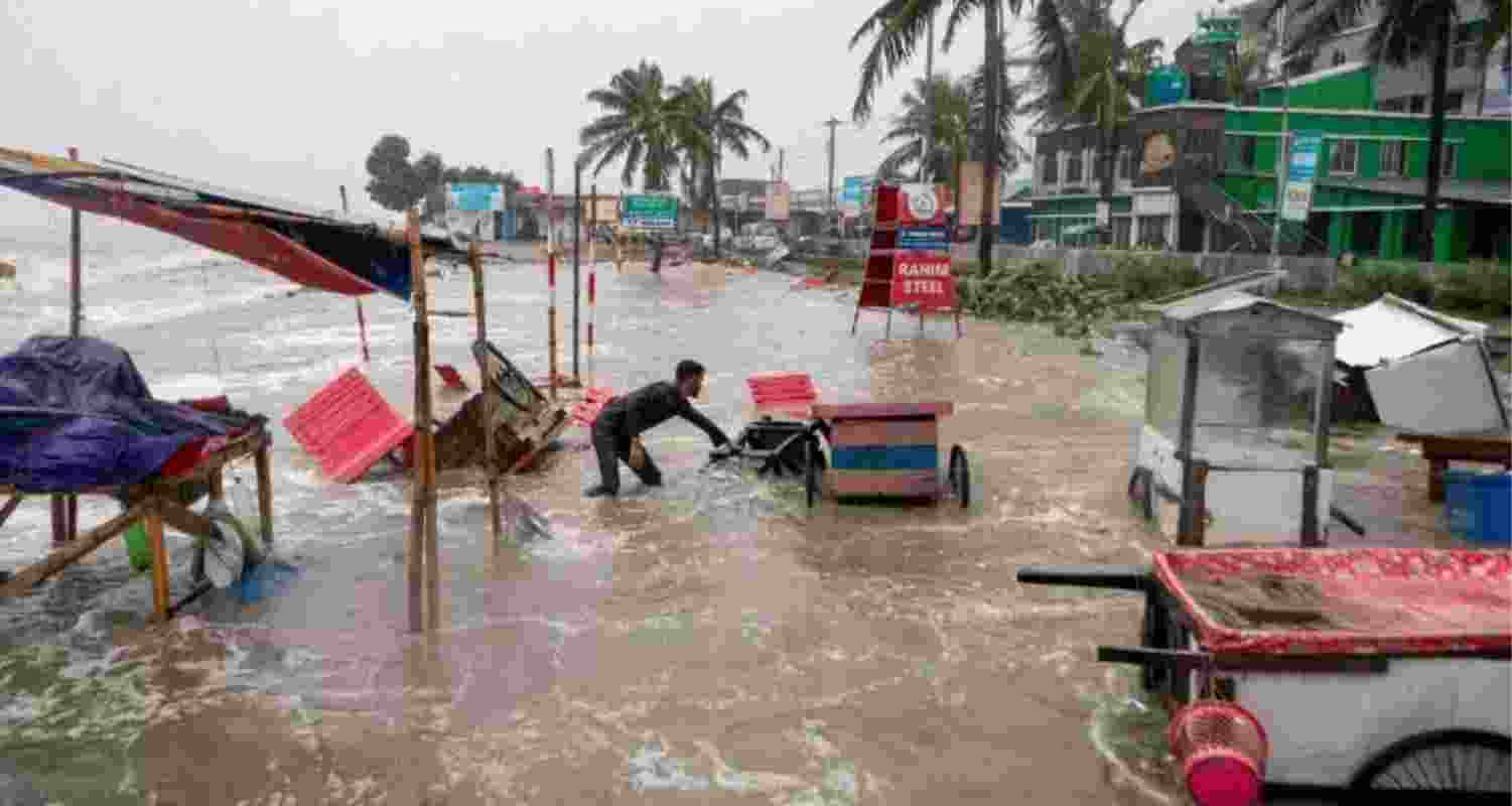 7 dead as Cyclone Remal batters B'desh   