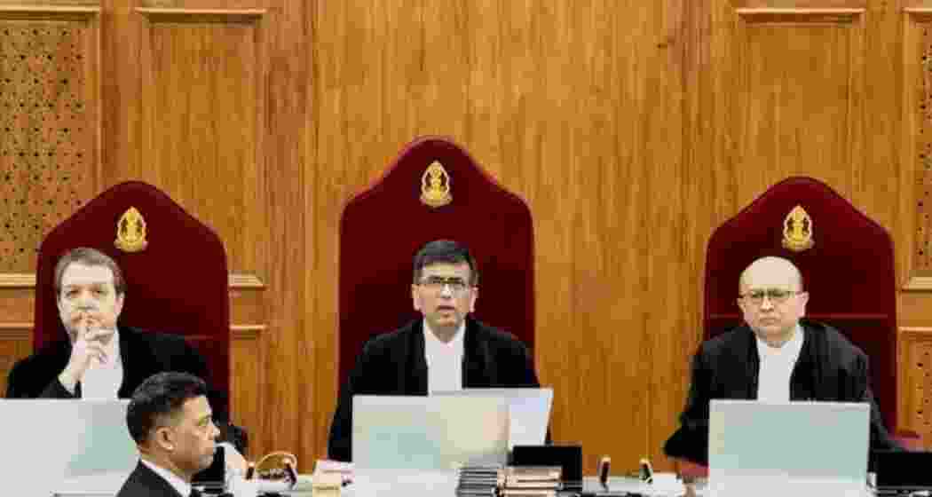 A bench led by Chief Justice DY Chandrachud is hearing the matter of the Kolkata doctor's rape and murder case.