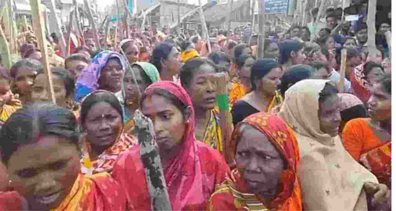 Sandeshkhali women protest.