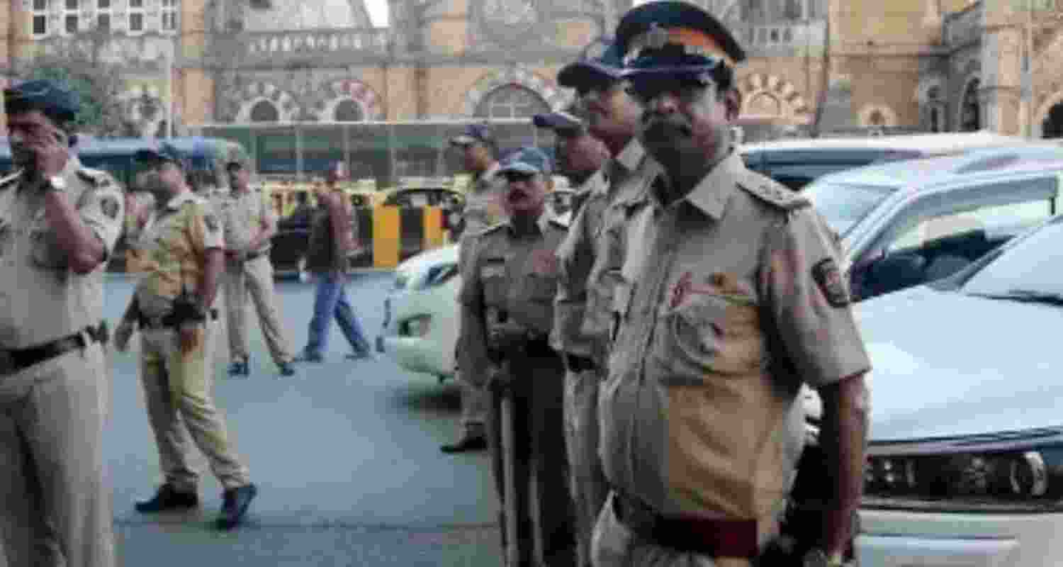 Security beefed up for team India's roadshow in Mumbai