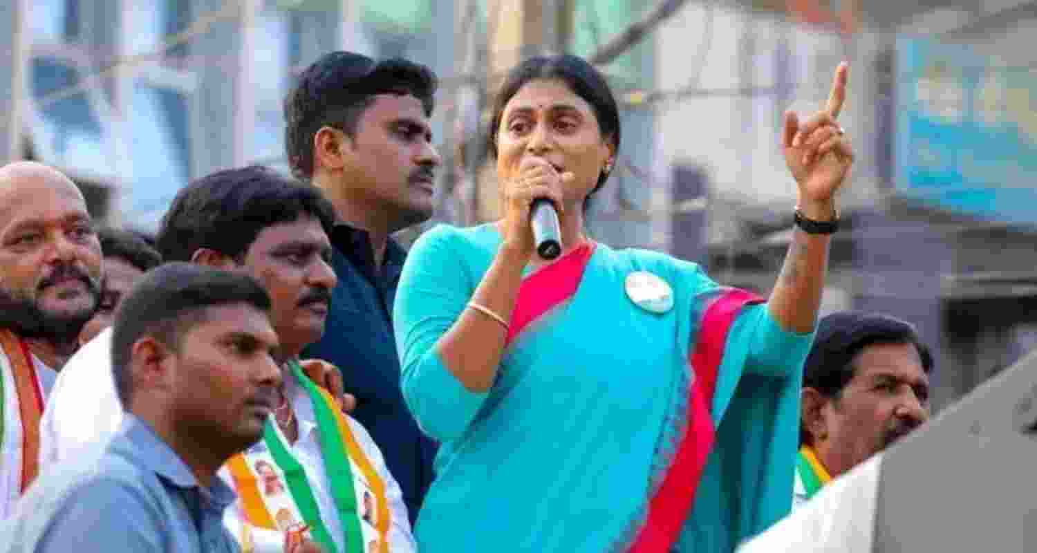 YS Sharmila campaigns for elections