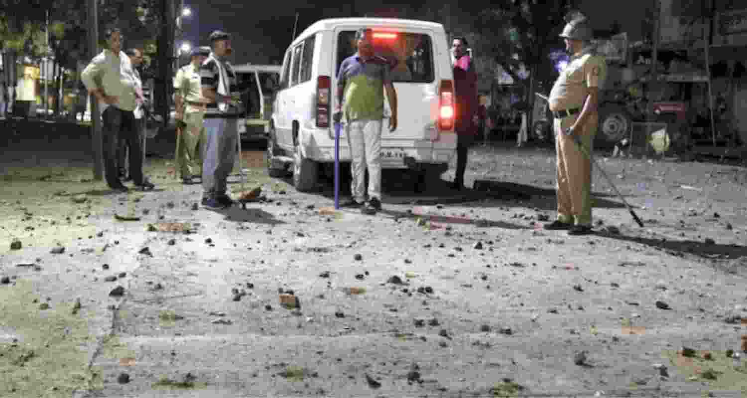 MP: Stone-pelting at Ganesh procession in Ratlam, security beefed up 