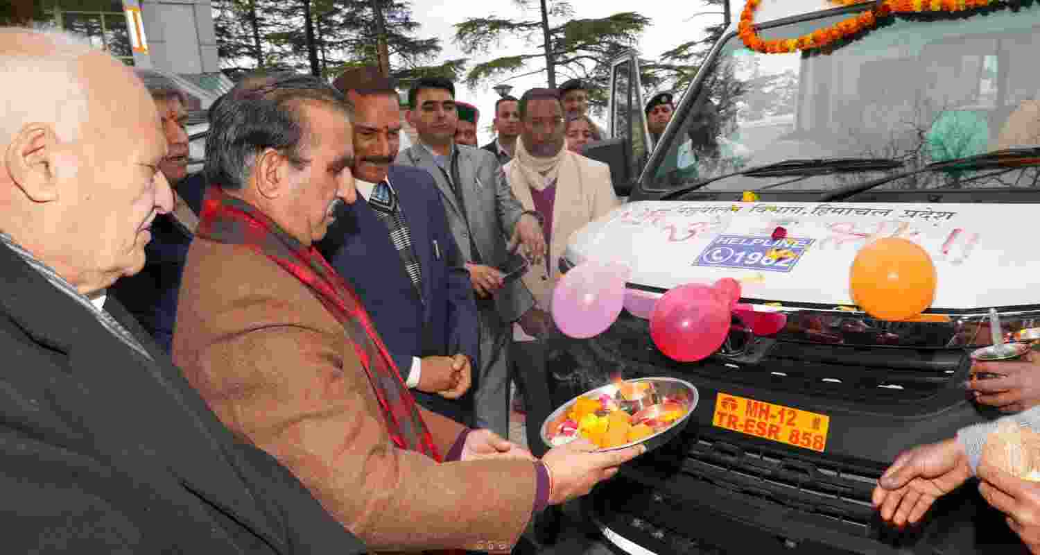 HP CM Sukhu performing pooja on the newly inaugurated vehicles