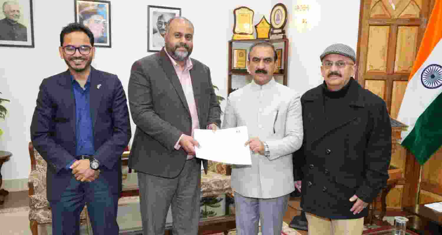 Himachal Chief Minister Sukhvinder Singh Sukhu with HPCA officials.