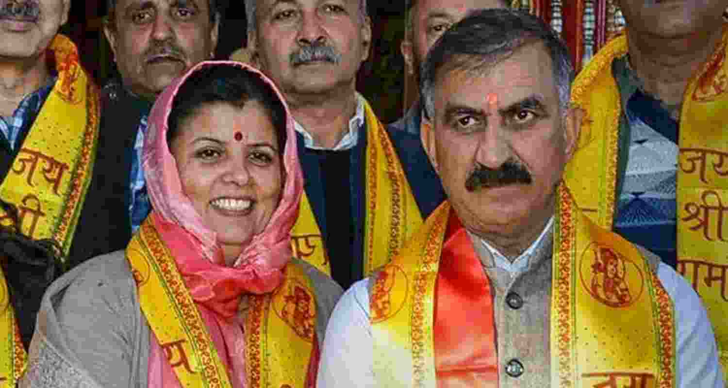 HP CM Sukhu with his wife Kamlesh Thakur.