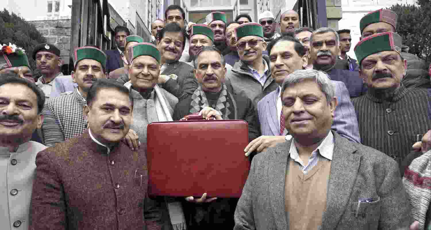 Himachal pradesh Chief Minister along with cabinet ministers outside of the Himachal assembly.