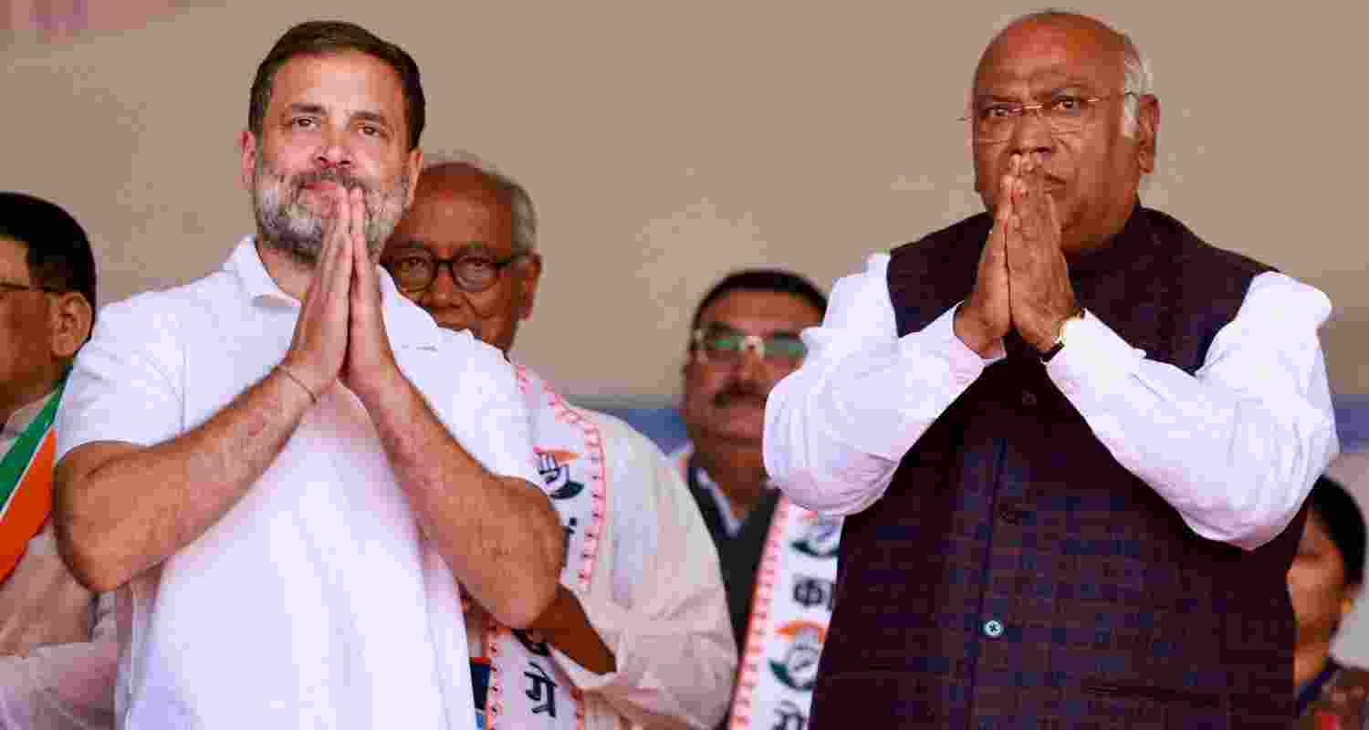 Congress Leader Rahul Gandhi and Congress Chief Mallikarjun Kharge. Image X.